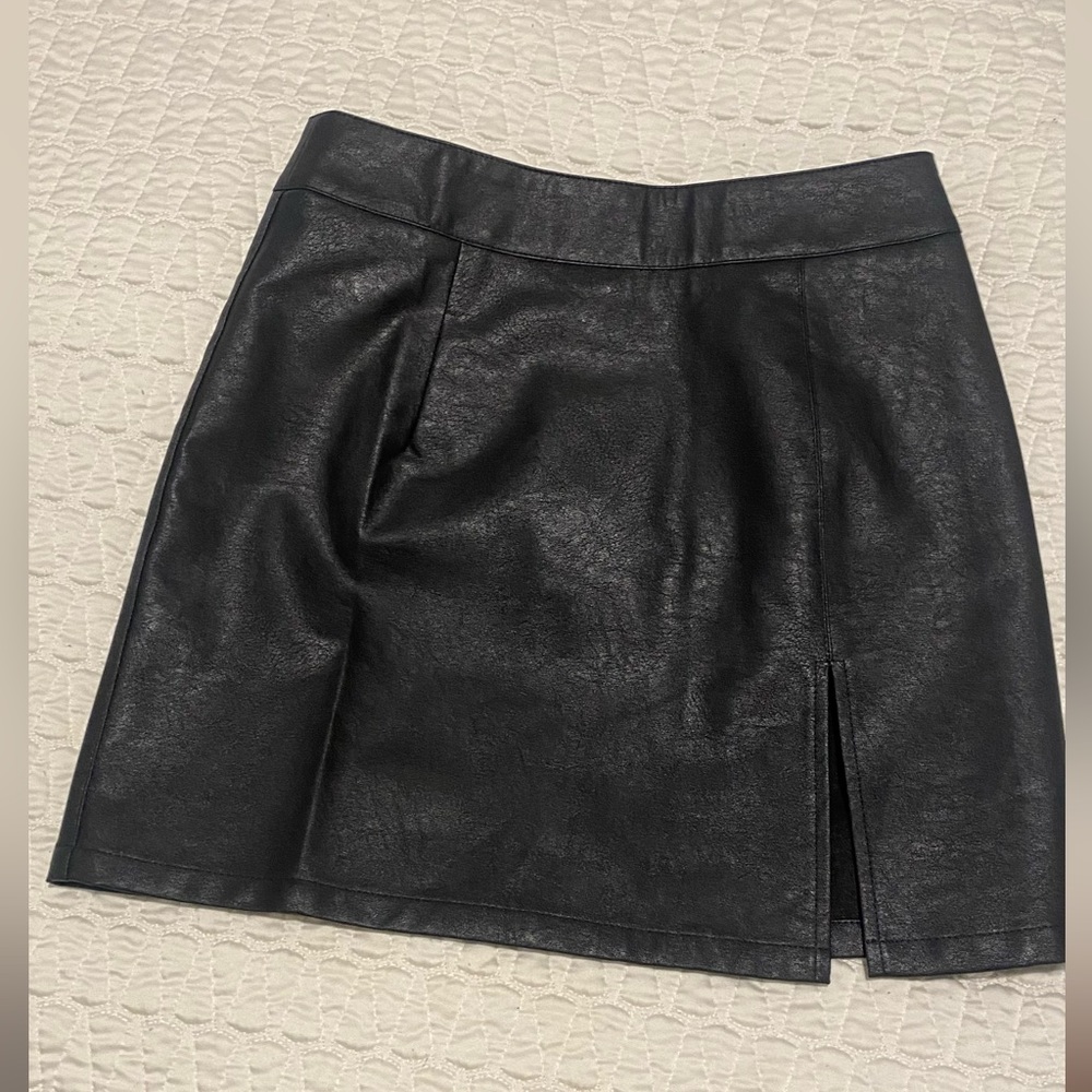 Leather Mini Skirt with Front Slit - size XS